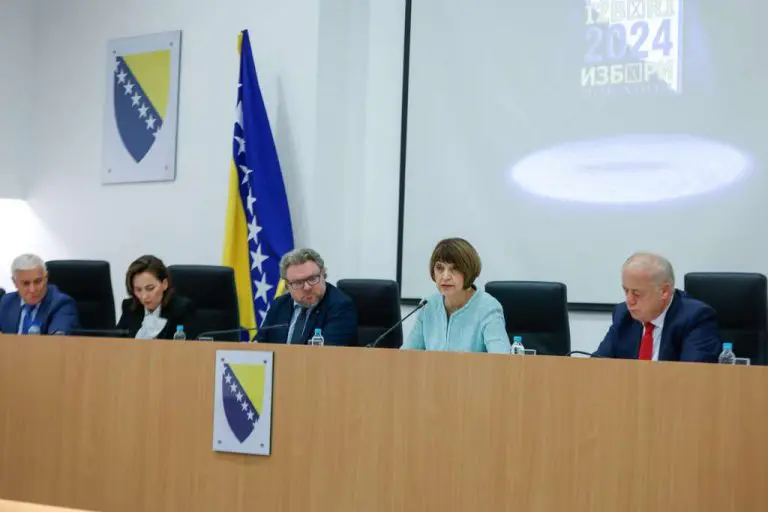 CIK zaprimio odluku Suda, počinju pripreme za raspisivanje prijevremenih izbora za predsjednika RS