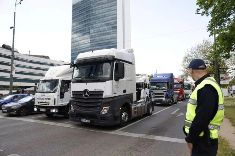 U ponedeljak protesti širom zemlje: “Obustavljamo lance snabdijevanja do ispunjenja zahtjeva”