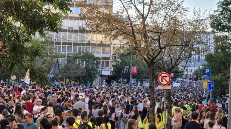Deset mjeseci od pada nadstrešnice: Šta je do sada poznato?