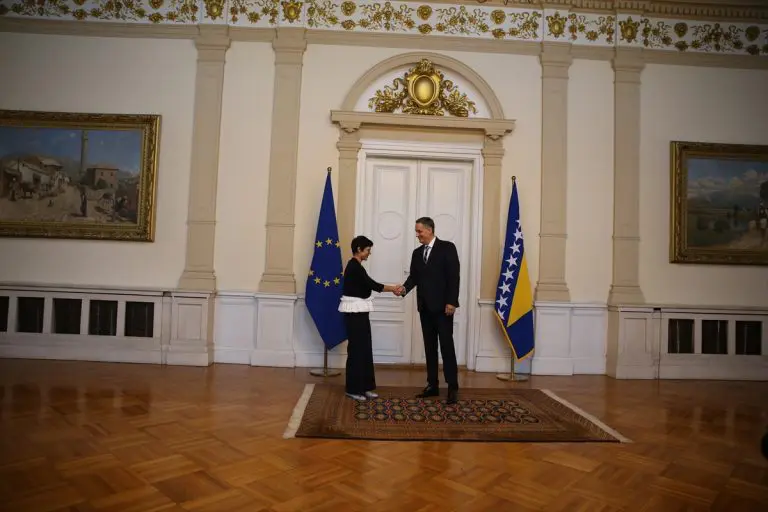 Stigla Kos, nema Cvijanović