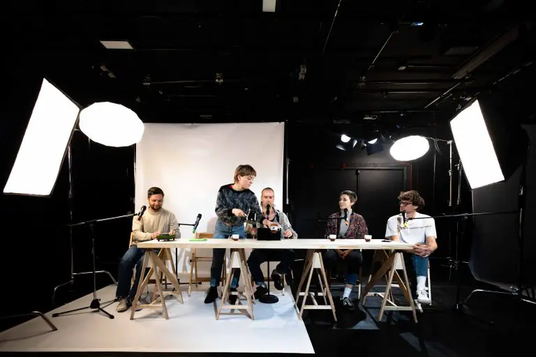 Priča o “sarajevskom Romeu i Juliji“ otvara 7. Sarajevo Fest: U petak, 5. septembra, na sceni NPS predstava „Boško i Admira“