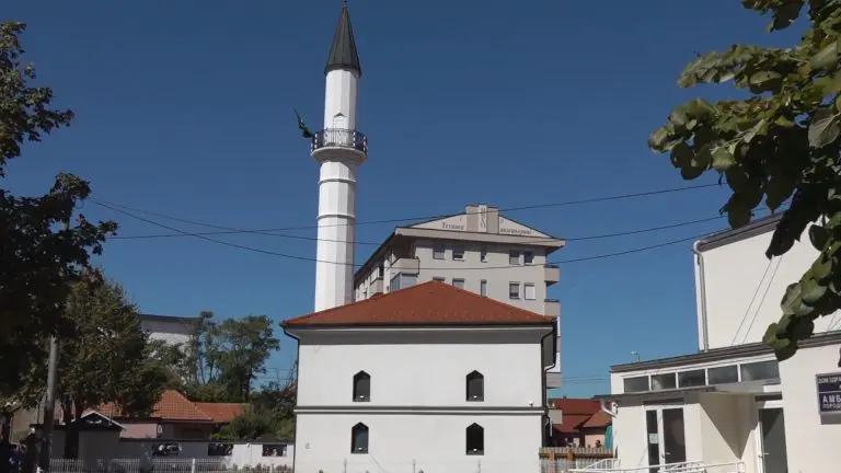 Povratak Ahmed-begove džamije: Tri decenije poslije rušenja, svjedočanstvo opstanka i suživota u Bijeljini
