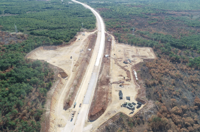 Kilometri asfalta koji ne povezuju ništa: Blokiran autoput kroz pola Hercegovine!