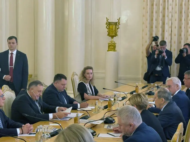 Završen sastanak Dodik-Lavrov: “Rusija ostaje pri poštivanju Dejtonskog mirovnog sporazuma”