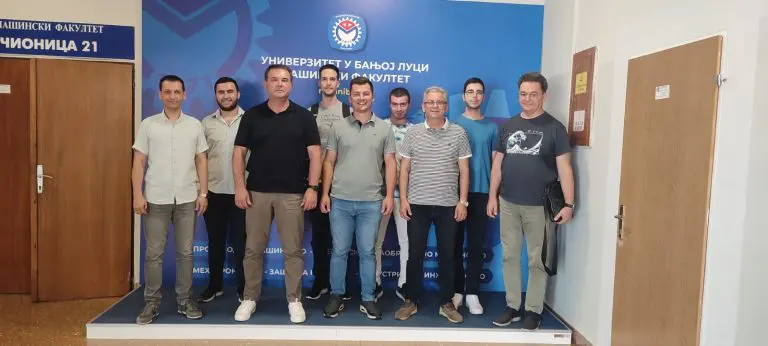 Solidarnost starijih kolega: Finansiraju studijsko putovanje za najbolje studente Mašinskog fakulteta u Banjaluci