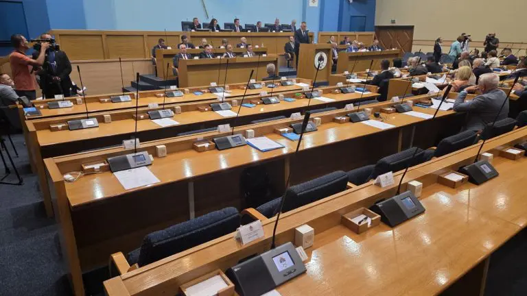 Opozicija napustila sjednicu Narodne skupštine RS