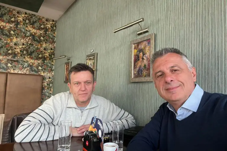 Radojičić na kafi sa Blanušom, podržao njegovu kandidaturu