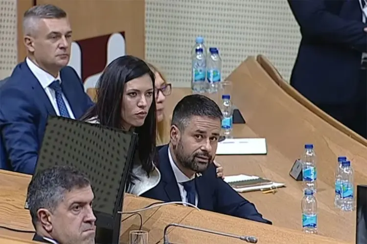 20251031140835128013