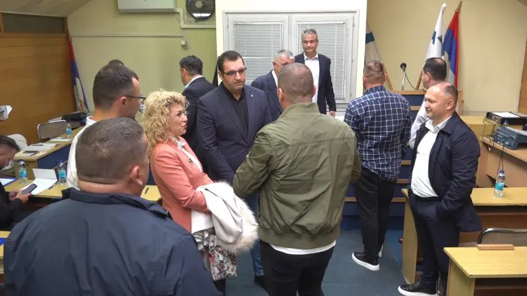 Ugljevik: Dok klizišta gutaju sela, političari igraju „proceduralni ping-pong“