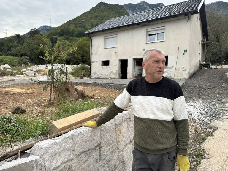 Godina od poplava u Donjoj Jablanici: “Nema brata, nema sestre, nikog nema”