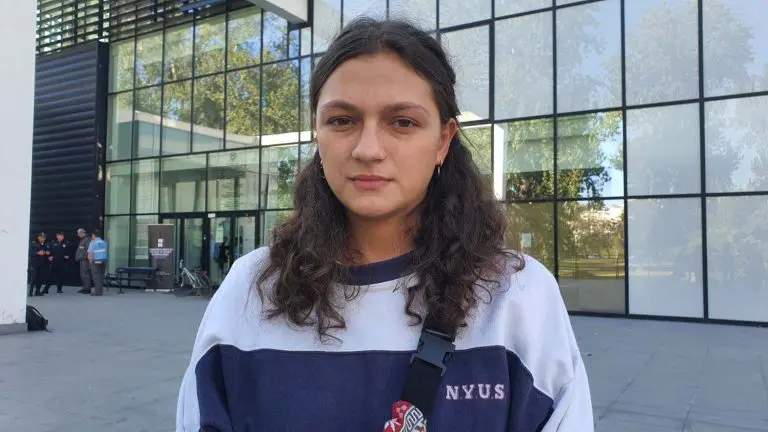 Tekst studentkinje Mile Pajić: Hoće li mi mirisati na Srbiju?