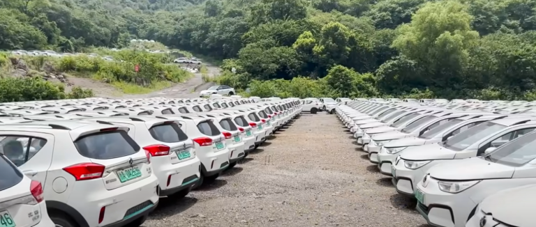 VIDEO Vozila izgledaju novo, ali ih niko ne želi: Groblje električnih automobila o kojem se priča