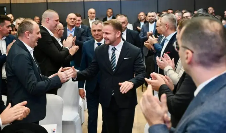 Potpisan sporazum: Zvanično formiran pokret “Sigurna Srpska”