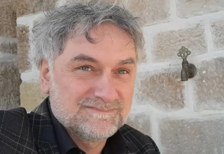 Banjalučka Realka: Čudo u kojem su đaci na tavanu i u podrumima pravili televizijske antene i kabine za učenje jezika