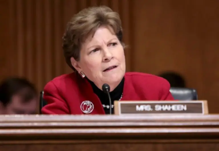 Američka senatorka: Odluka Trumpove administracije da ukine sankcije Dodiku je neodgovorna i prerana