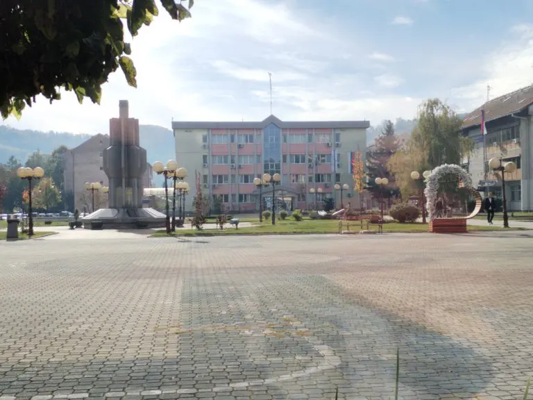 Ugljevik: Zaustavljena tematska sjednica o RiTE Ugljevik – poslanici i mještani udaljeni, tek potom zasjedanje počelo