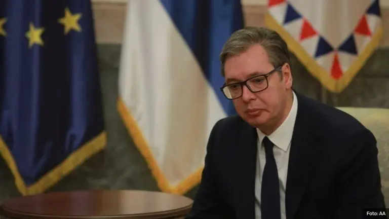 Vučić najavio vanredno obraćanje naciji
