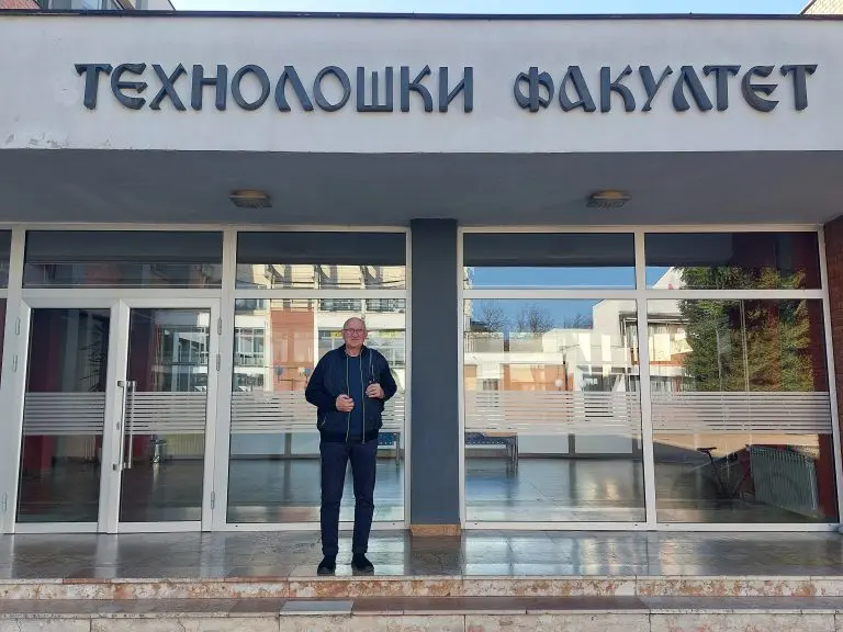 Esad (63) se iz Njemačke vratio u Banjaluku i sada je ponovo u studentskoj klupi