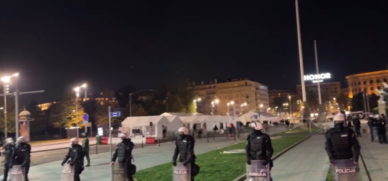 NELJUDSKI Dijani Hrki, čiji sin je poginuo ispod nadstrešnice,  iz Ćacilenda pustili pjesmu “Pošla majka sina da potraži”