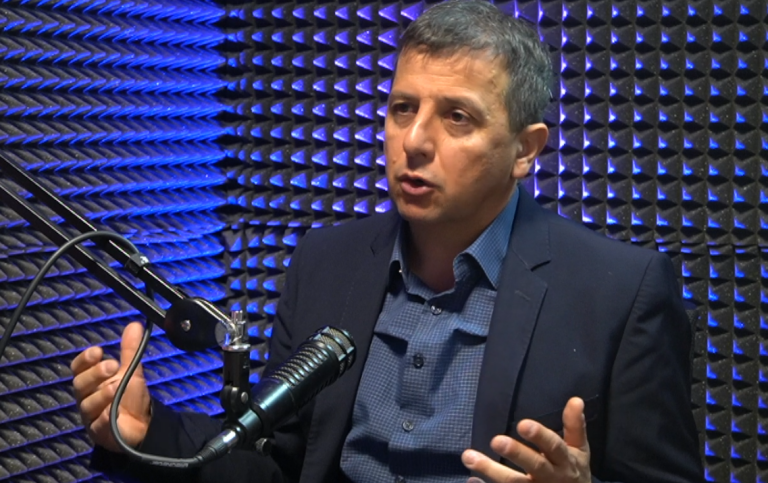 Vukanović o CIK-u: Parkiraću svoj stari Volvo pred ulaz – neka ga nose trajno!