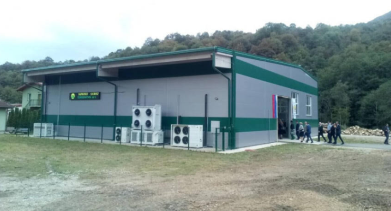 Fabrika nikada nije proradila, a 800 ljudi prima plate za ništa VIDEO