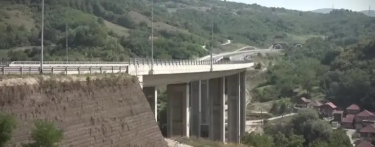 Godinama krali asfalt, sada vraćaju milione: Kilometar autoputa u BiH koštao 13 miliona eura, pljušte krivične prijave