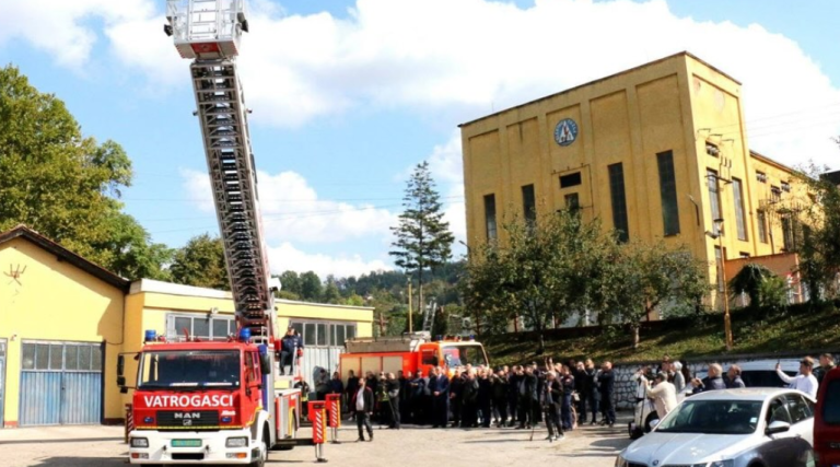 Zašto na terenu sinoć nije bilo novo vatrogasno vozilo plaćeno 657.000 KM iz budžeta?