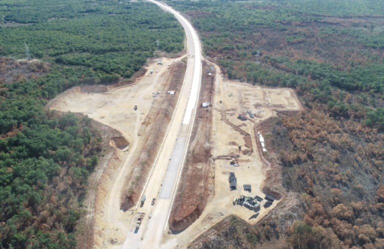 Zatražena hitna reakcija visokog predstavnika zbog blokade autoputa kroz pola Hercegovine!