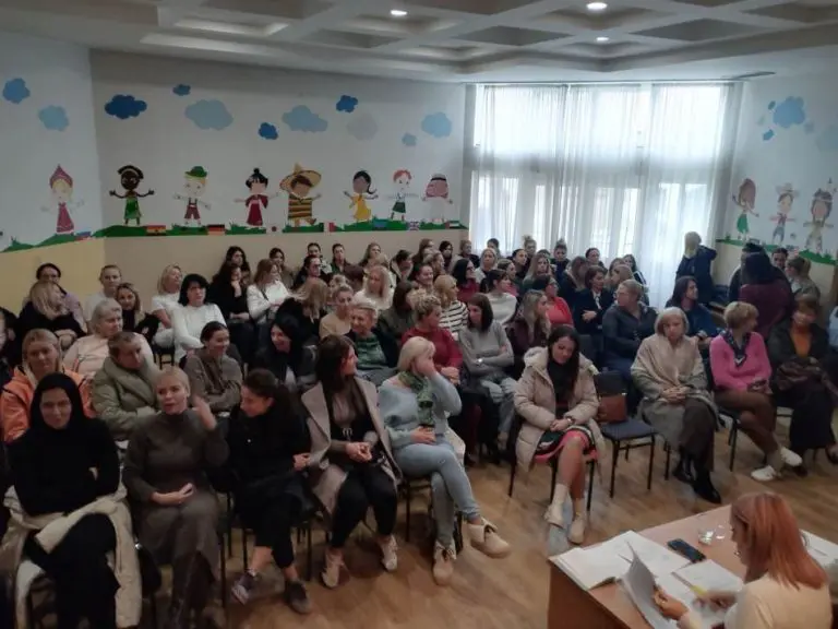 Traže zarađene plate i poštovanje: Nastavlja se štrajk radnika vrtića u Bijeljini