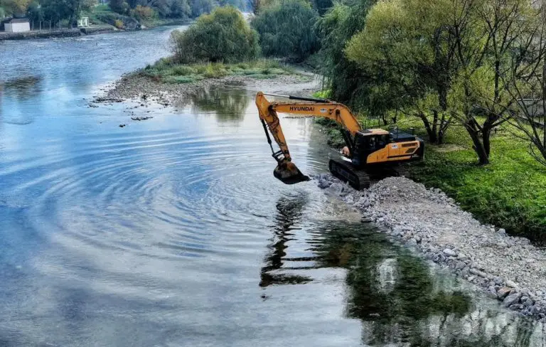 Šta je sporno sa nastavljenim radovima na obali Vrbasa?!