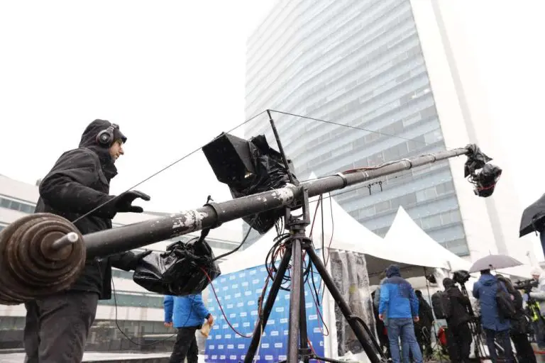 Protest radnika BHRT-a ispred Parlamenta BiH: Gašenje javnog servisa znači gašenje države