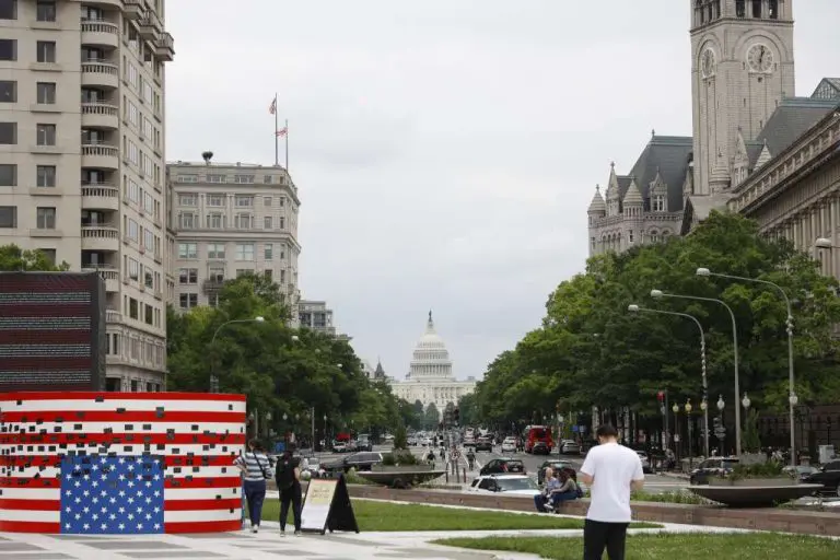 Pripadnica Nacionalne garde preminula nakon što je upucana tokom patroliranja kod Bijele kuće