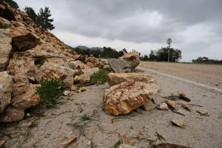 Zbog većeg odrona ponovo zatvorena dionica ceste Jablanica – Blidinje