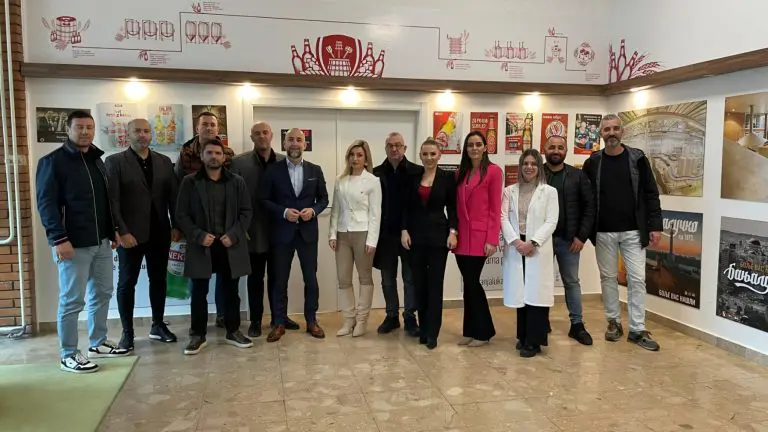 Delegacija SC „Borik“ pred start turnira u malom fudbalu u posjeti Banjalučkoj pivari