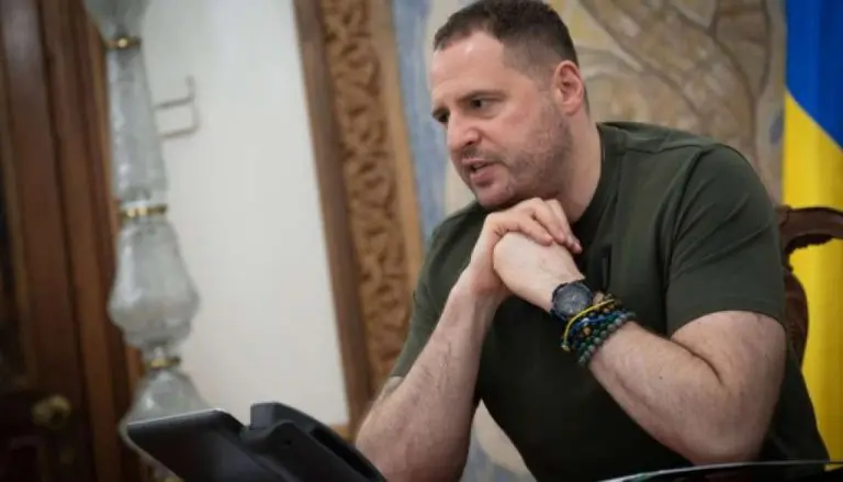 Ukrajinske antikorupcijske vlasti pretresle ured šefa kabineta predsjednika Zelenskog