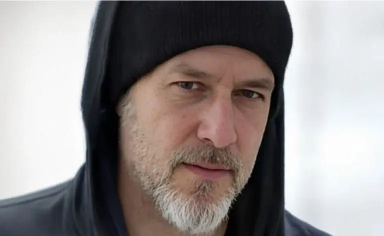 Policija objavila fotografije muškarca koji je izbo staricu