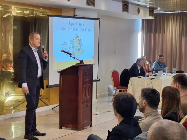 RS napravila ogroman iskorak: Medicinski otpad više ne završava u komunalnom, već u kontrolisanom i bezbjednom sistemu zbrinjavanja