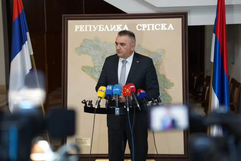 Minić se oglasio: Imam obavezu da pojasnim, evo gdje se nalazi avion Vlade RS