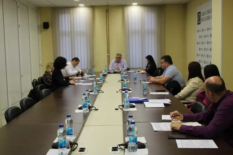 Bez hitnog povećanja plata, univerziteti u RS gube bitku: Dva fakulteta imaju ozbiljan problem s kadrom