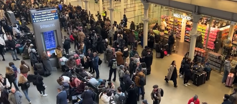 Porodice zarobljene u Eurotunelu