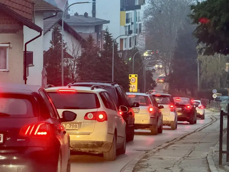 Upute građanima Sarajeva zbog zagađenog vazduha, a u Banjaluci je vazduh još gori, a institucije šute!