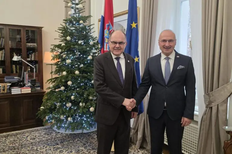 Šef diplomatije Hrvatske se sastao sa Šmitom: Provesti izbornu reformu i osigurati ravnopravnost Hrvata