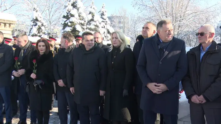 Dodik i dalje glumi predsjednika Republike Srpske