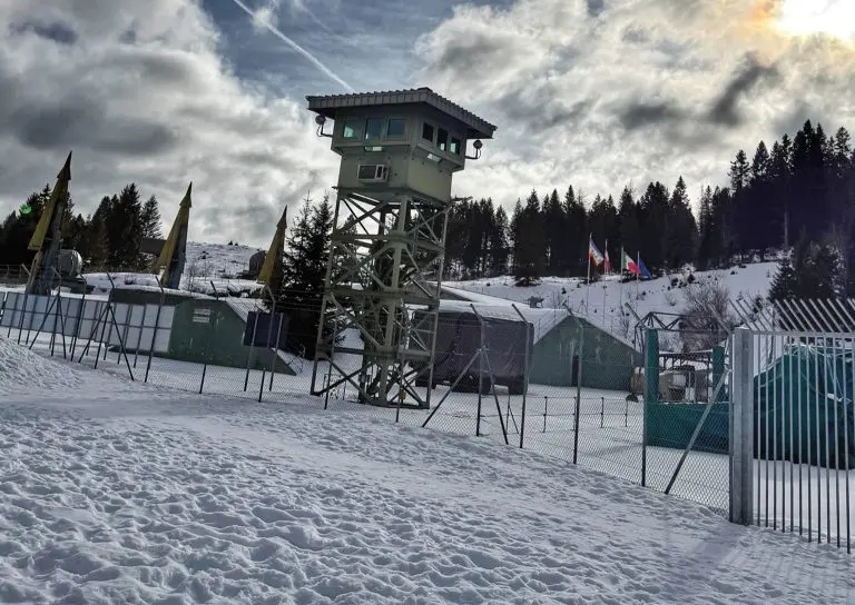 Aleksandar Trifunović: Zapisi iz podnožja rakete sa nuklearnom glavom