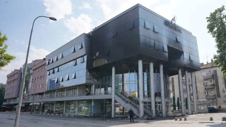 Tužilaštvo pokrenulo istragu o požaru u zgradi IRB RS u centru Banjaluke