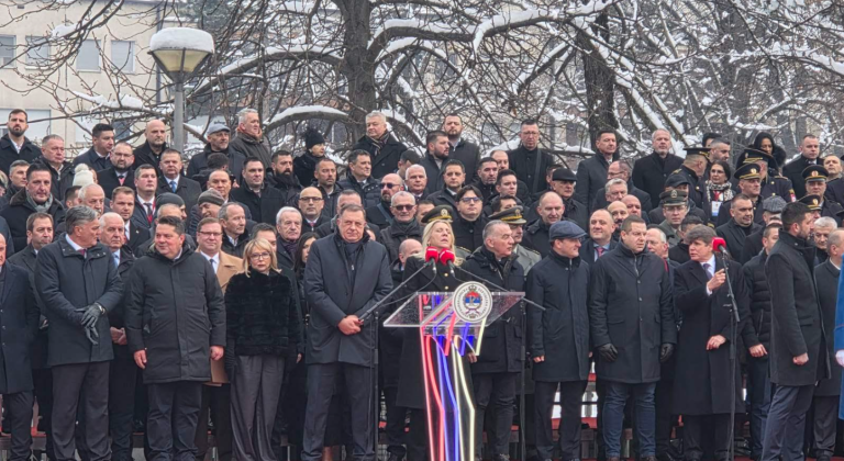 Evo ko je sve došao na defile povodom 9. januara u Banjaluci FOTO/VIDEO