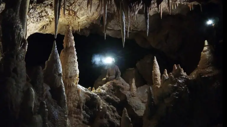 Spektakularno otkriće u Sloveniji: Poslije 60 godina pronađena pećina i podzemni tok rijeke na 305 metara dubine