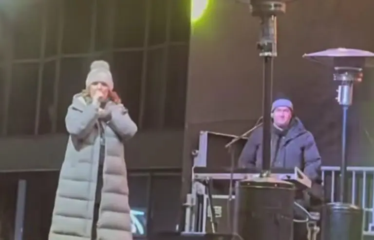 Dačić: Identifikovano 11 osoba koje su gađale Anu Bekutu u Čačku, sad je na tužilaštvu