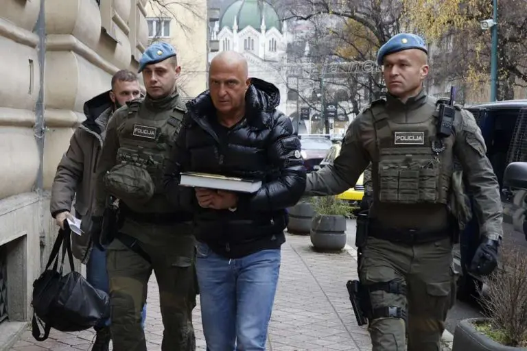 Pretresaju se stanovi i privatna stomatološka ordinacija Muhameda Ajanovića