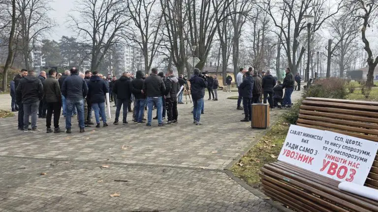 Mljekari u RS prihvatili premiju od 30 feninga, ali upozoravaju: tržište zatrpano viškovima mlijeka